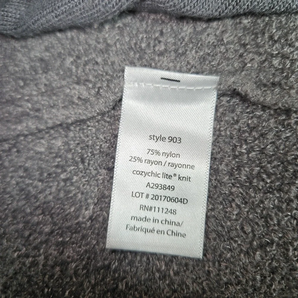 Barefoot Dreams brand barefoot